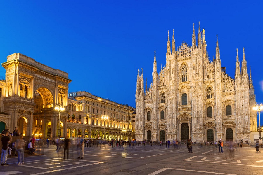 1481350755 expo 2014 milan by night